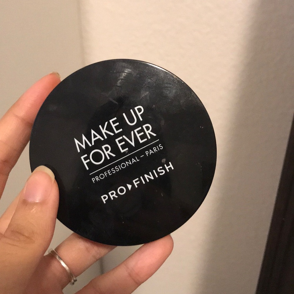 Makeup forever pro finish powder